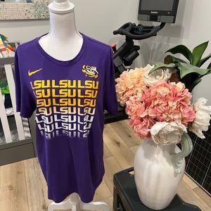 Nike LSU tigers tshirt Size L